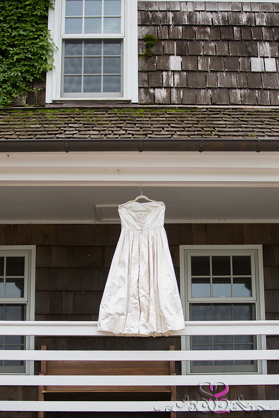 04 - brides dress hanging from balcony kansas photographer