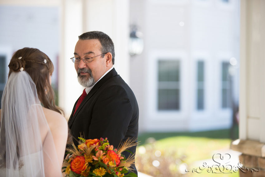09-bride-and-father-first-look-grand-rapids-photographer