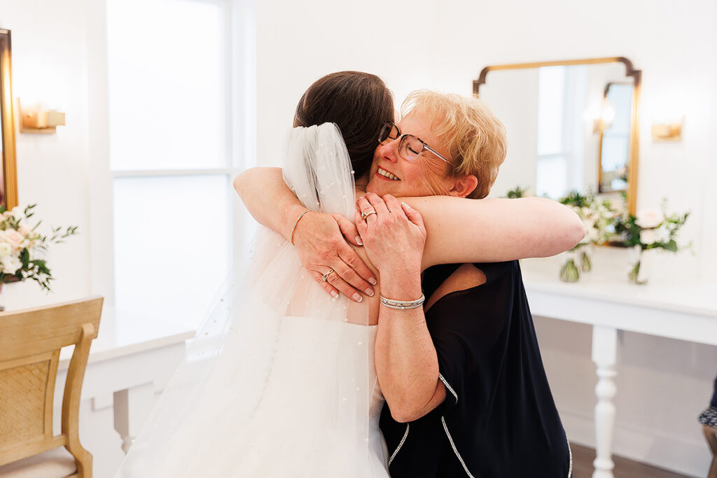 classic Ivy House wedding