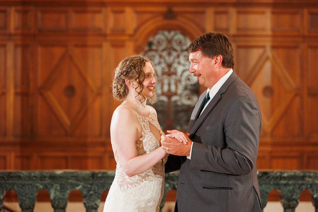 elegant cityflatshotel wedding