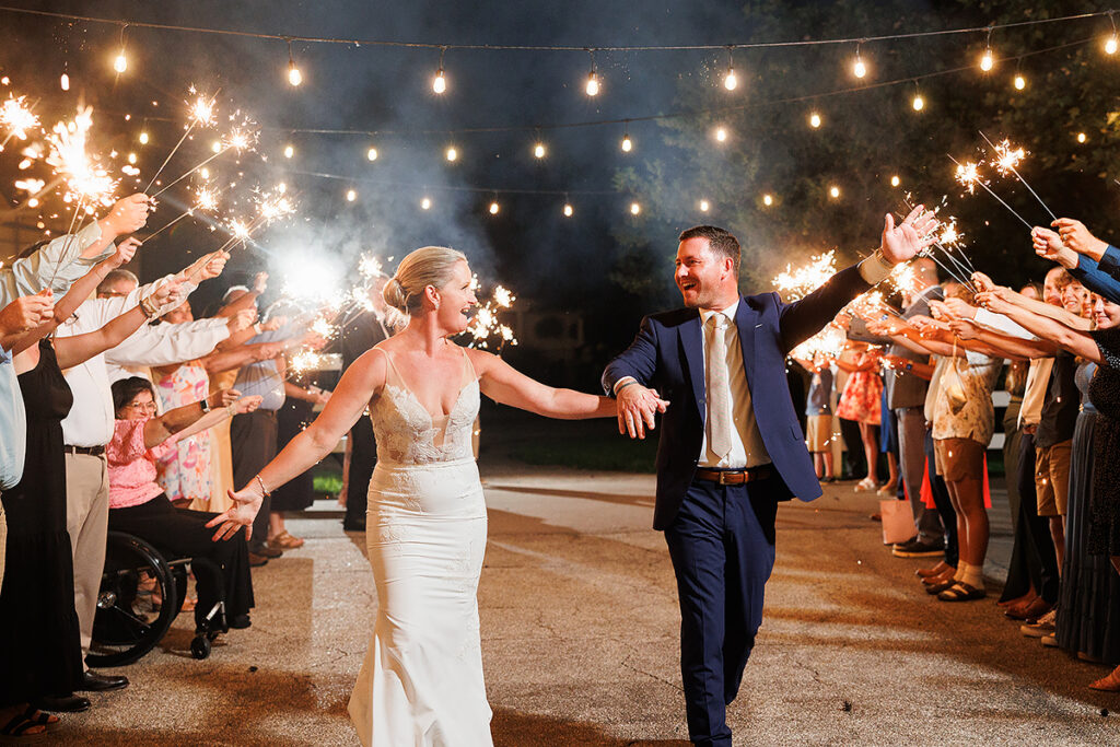 elegant Ivy House summer wedding