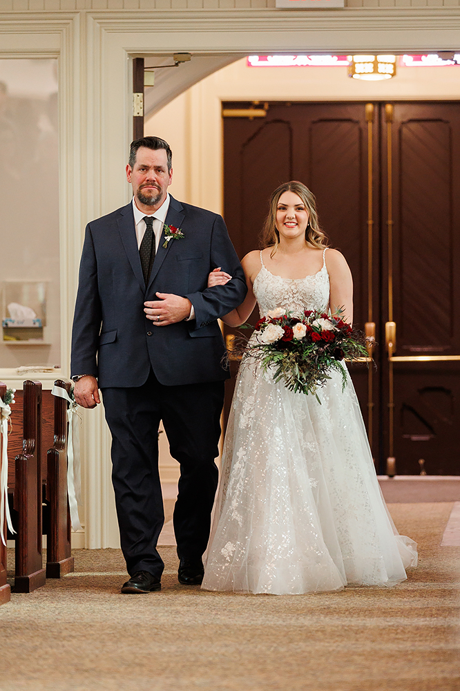 Alaska Haus Winter Wedding