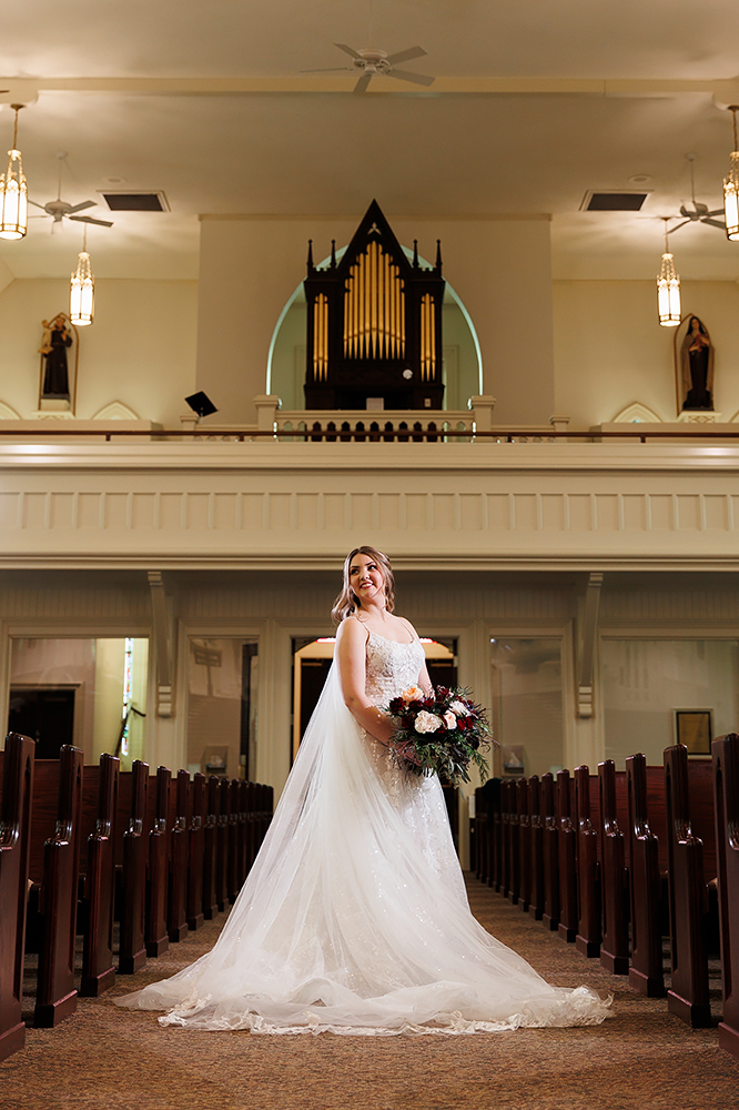 Alaska Haus Winter Wedding