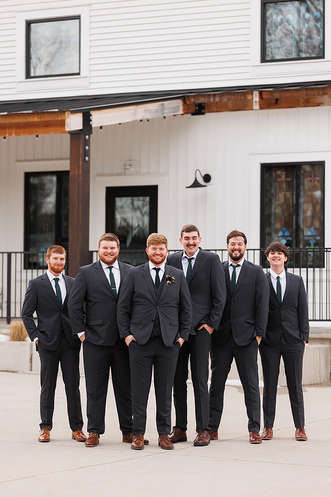 Alaska Haus Winter Wedding