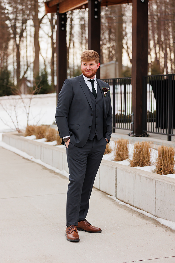 Alaska Haus Winter Wedding