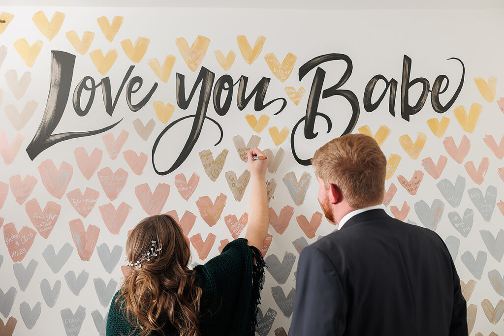 Alaska Haus Winter Wedding