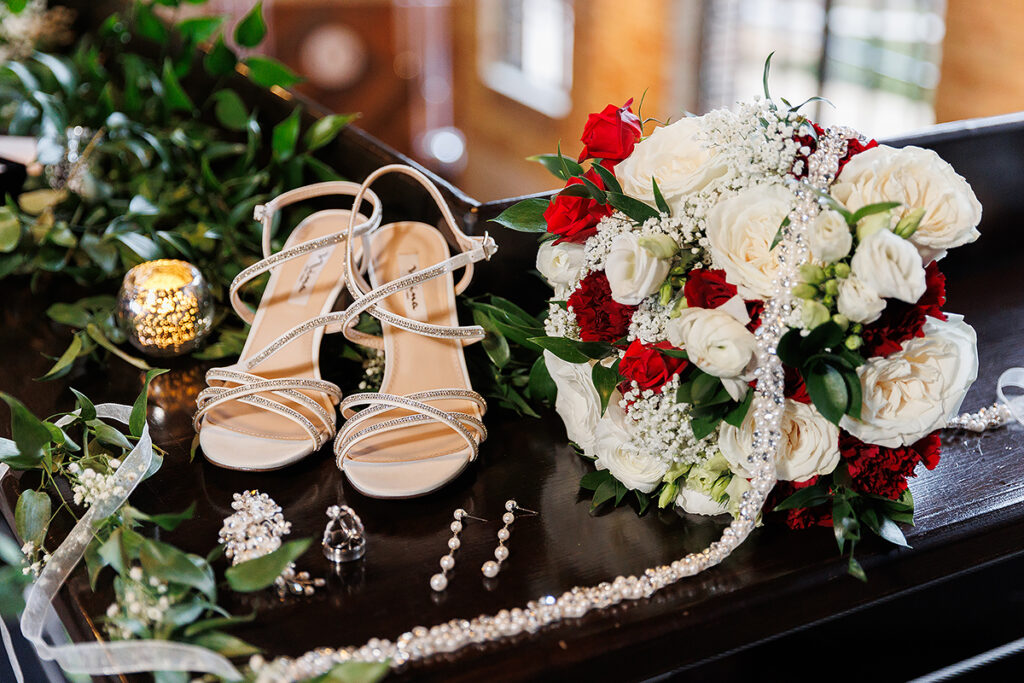 New Vintage Place Holiday Wedding