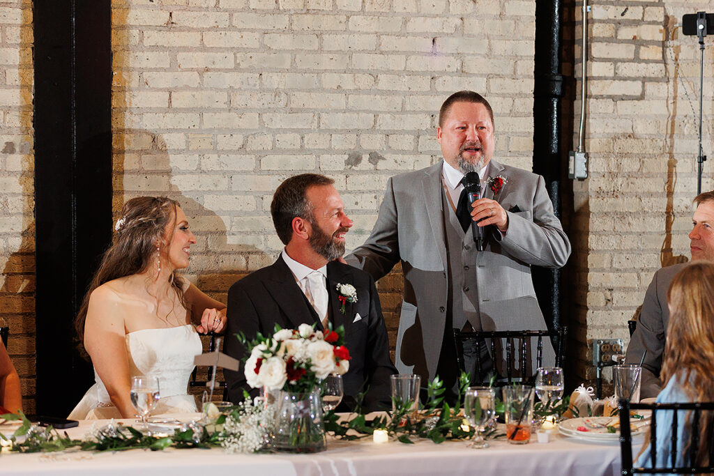 New Vintage Place Holiday Wedding