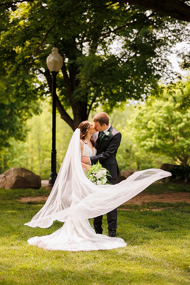 grand rapids wedding photographer